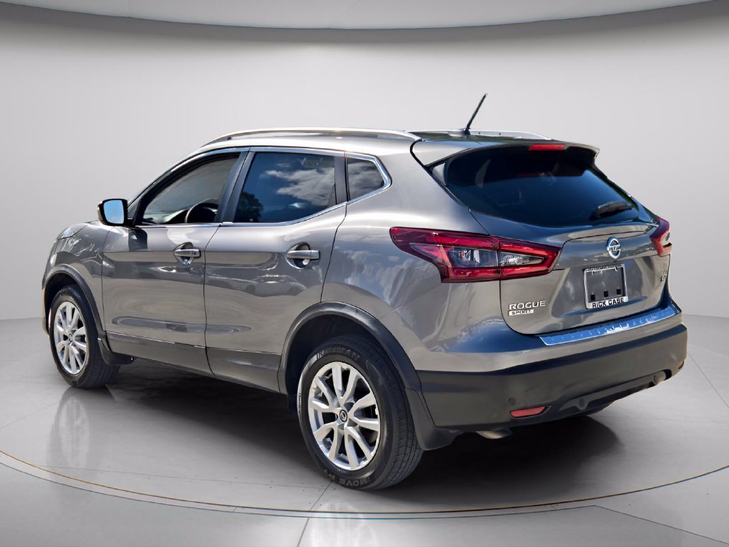 Used 2020 Nissan Rogue Sport SV FWD image 4