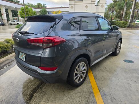 Used 2018 Hyundai Tucson SEL image 5
