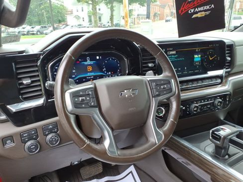 Used 2023 Chevrolet Silverado 1500 RST w/ Convenience Package II AWD/4WD image 12