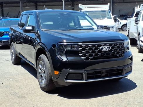 New 2026 Ford Maverick XLT FWD image 3