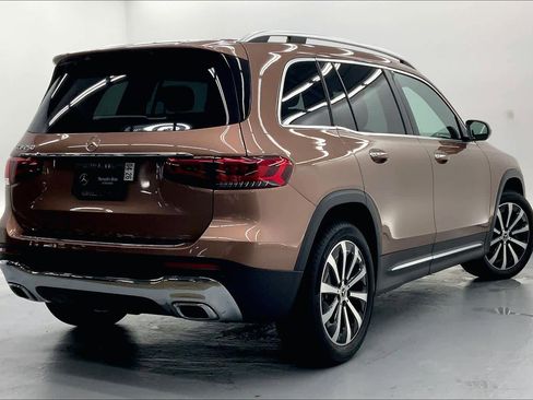 Certified 2023 Mercedes-Benz GLB 250 image 4