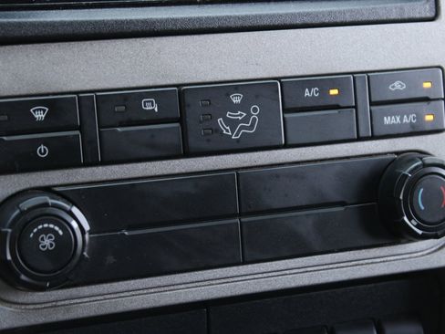 Used 2014 Ford F250 XLT w/ XLT Interior Package image 26