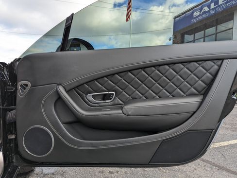 Used 2016 Bentley Continental GT image 30