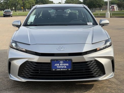 Used 2026 Toyota Camry LE FWD image 3