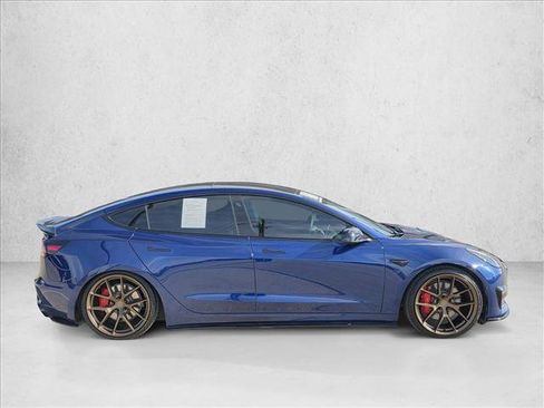 Used 2021 Tesla Model 3 Performance image 4