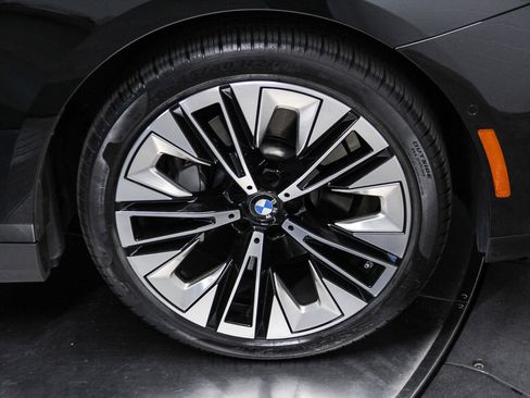 Used 2026 BMW 530i w/ Premium Package image 9