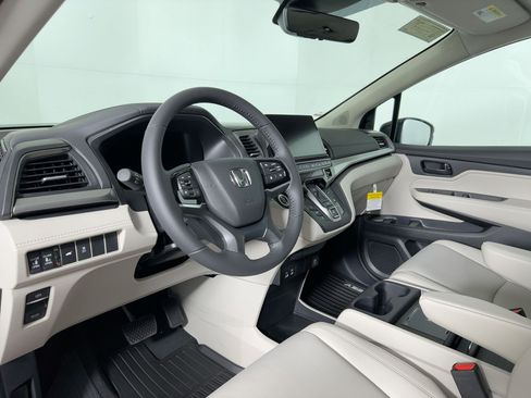 New 2026 Honda Odyssey EX-L image 3