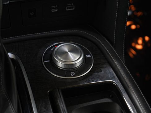 Used 2022 INFINITI QX80 Luxe image 24