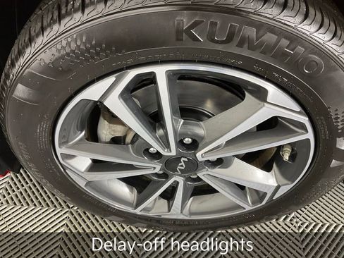 Certified 2023 Kia Forte LXS image 11