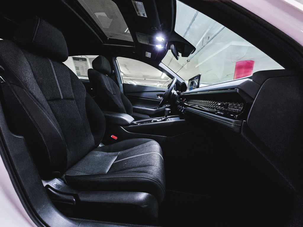 Used 2025 Honda Accord Sport image 33
