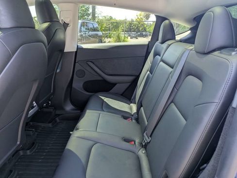 Used 2023 Tesla Model Y Long Range AWD/4WD image 11