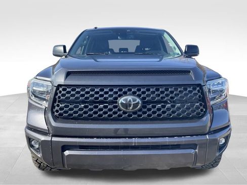 Used 2019 Toyota Tundra Platinum image 18
