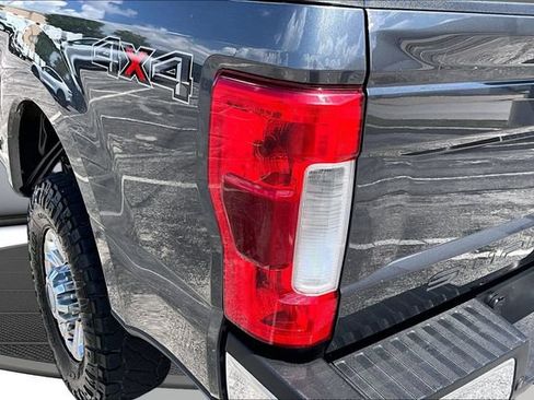 Used 2019 Ford F350 Lariat w/ Chrome Package AWD/4WD image 24