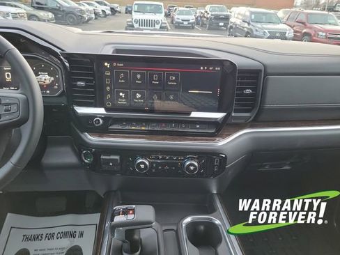 New 2026 GMC Sierra 1500 Elevation image 11