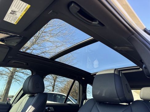 Certified 2024 BMW X5 xDrive40i w/ Premium Package image 9