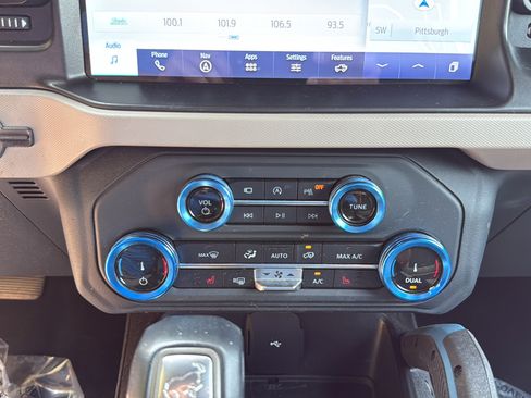 Used 2022 Ford Bronco Wildtrak AWD/4WD image 24