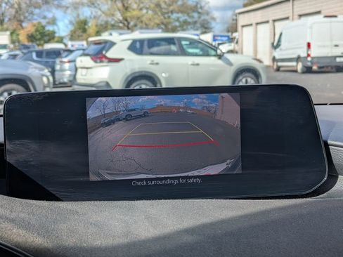 Used 2024 MAZDA MAZDA3 s image 22