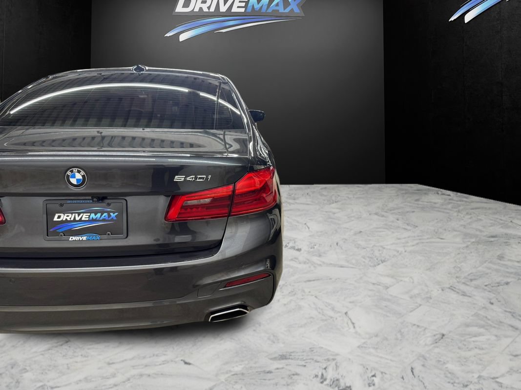 Used 2019 BMW 540i xDrive w/ M Sport Package AWD/4WD image 10