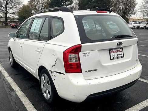 Used 2009 Kia Rondo LX image 3
