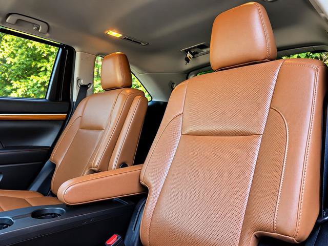 Used 2018 Toyota Highlander Limited FWD image 14