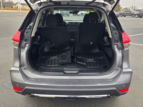 Used 2019 Nissan Rogue SV image 14