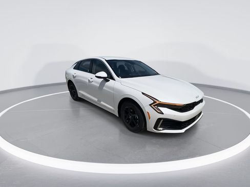 New 2026 Kia K5 LXS FWD image 2