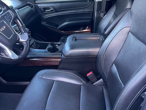 Used 2018 GMC Yukon SLT image 37