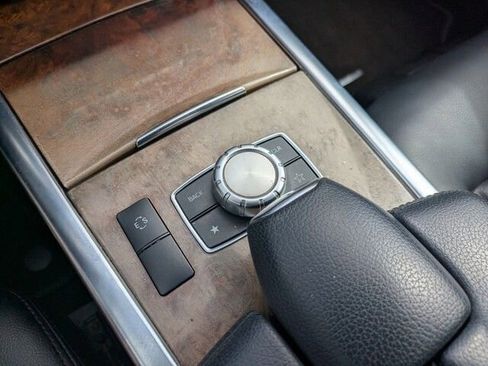 Used 2014 Mercedes-Benz E 350 Sedan image 28