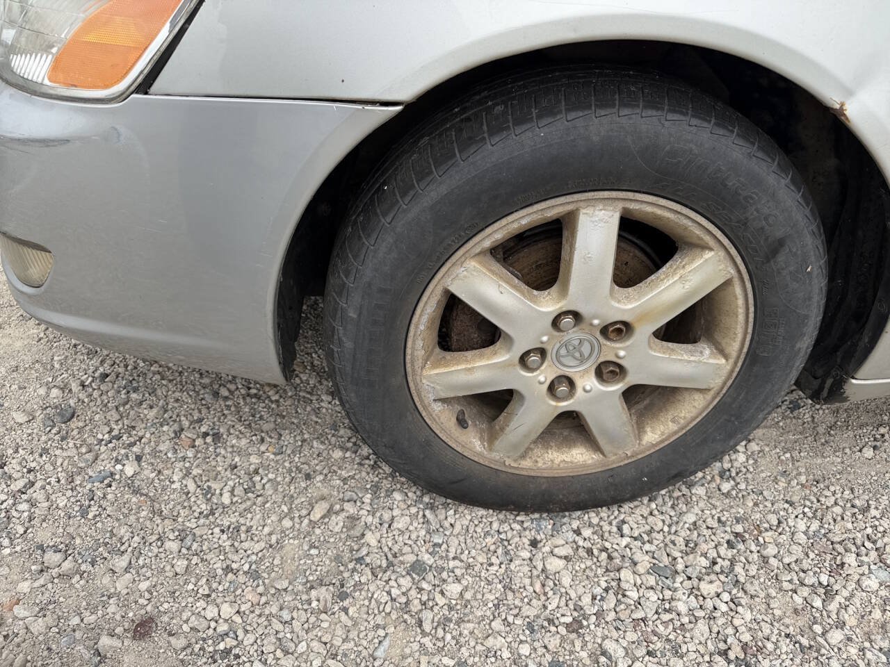 Used 2000 Toyota Avalon XL FWD image 9