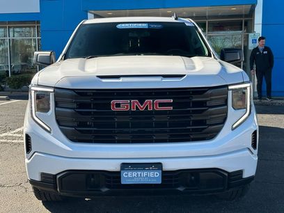 Certified 2025 GMC Sierra 1500 Pro w/ Graphite Edition