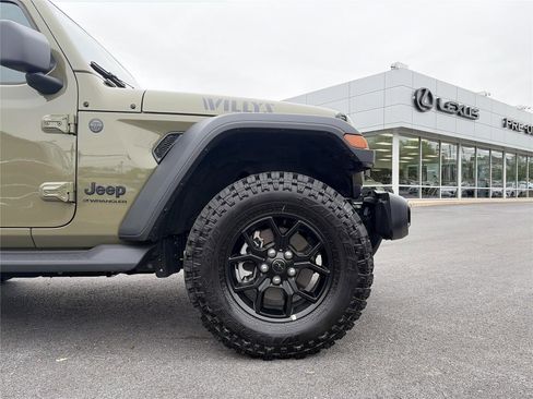 Used 2026 Jeep Wrangler Sport AWD/4WD image 13