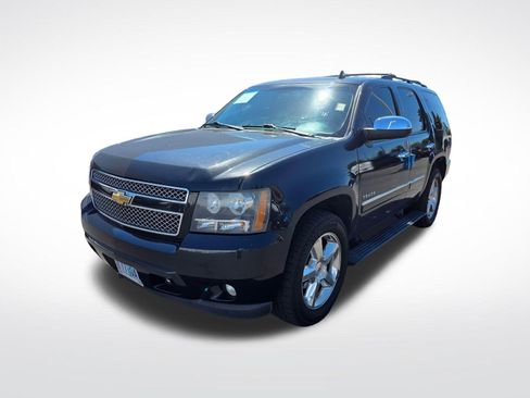 Used 2011 Chevrolet Tahoe LTZ AWD/4WD image 3