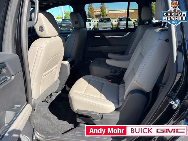 Used 2026 GMC Acadia Elevation w/ Elevation Premium Package FWD image 36