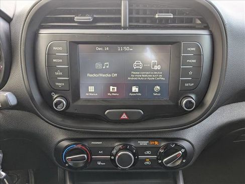 Used 2021 Kia Soul LX image 11