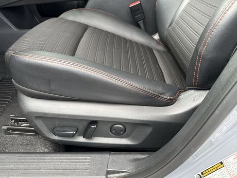Used 2025 Nissan Rogue SV AWD/4WD image 23