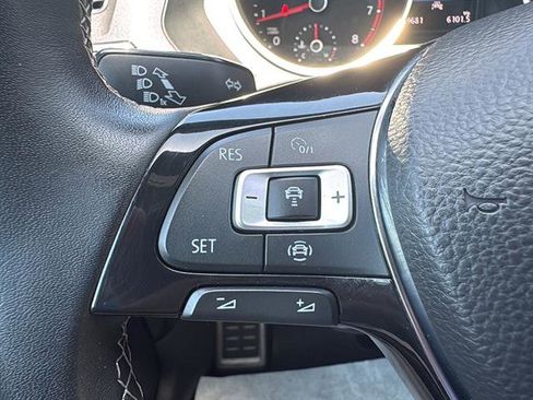 Used 2021 Volkswagen Tiguan SE R-Line image 20