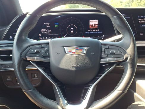 Used 2023 Cadillac Escalade ESV Sport AWD/4WD image 22