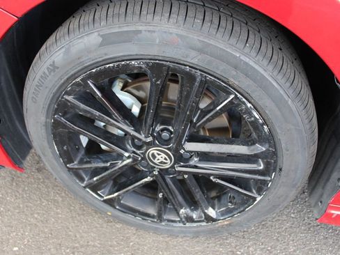 Used 2025 Toyota Camry SE image 61