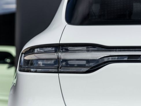 New 2026 Porsche Macan Turbo image 14