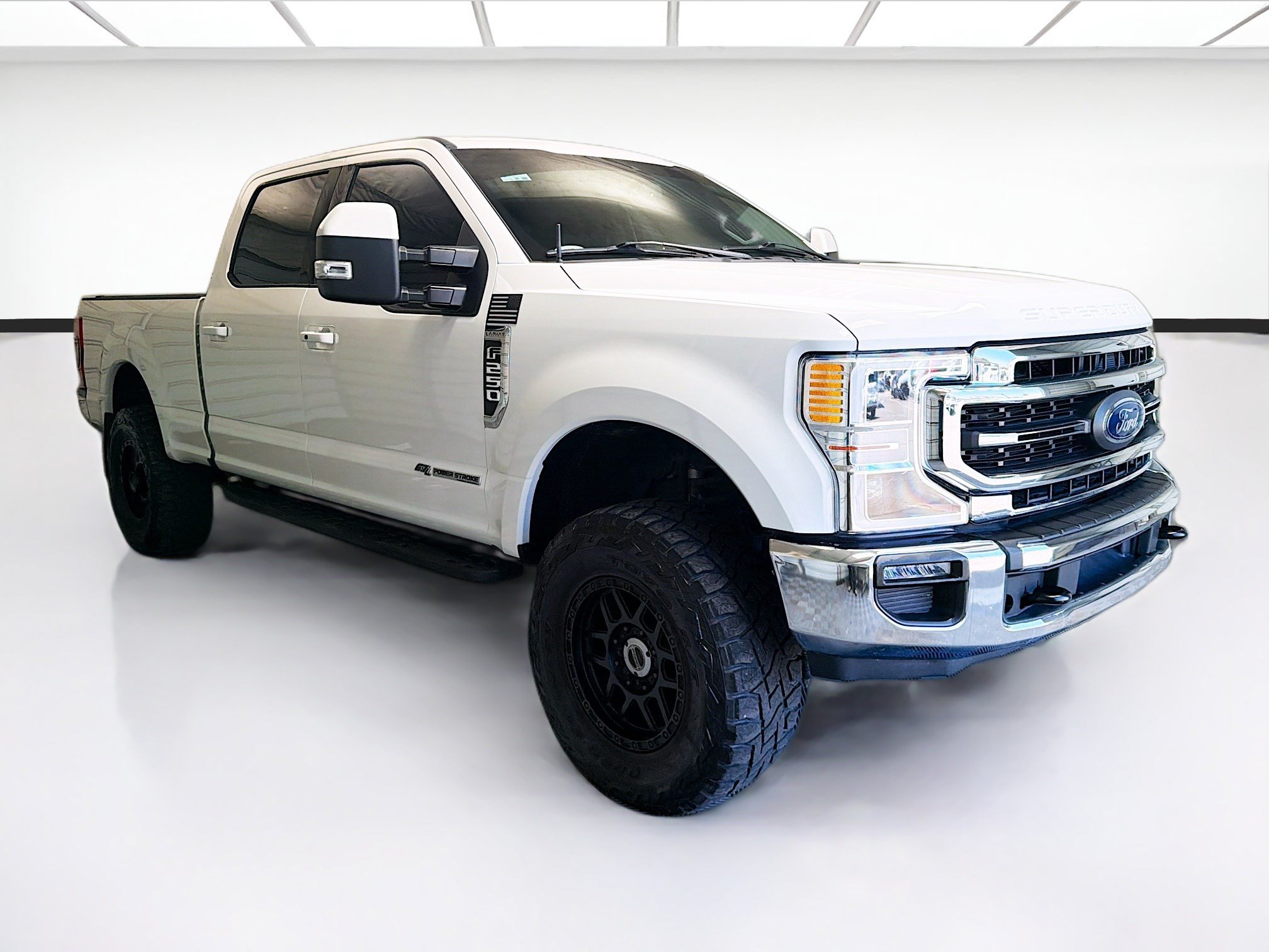Used 2021 Ford F250 Lariat w/ Lariat Ultimate Package AWD/4WD image 3