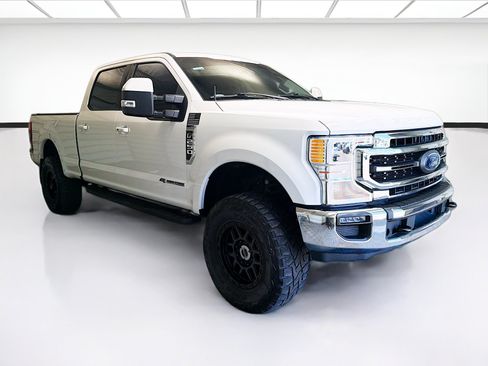 Used 2021 Ford F250 Lariat w/ Lariat Ultimate Package AWD/4WD image 3