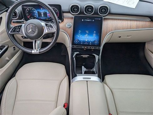 Used 2022 Mercedes-Benz C 300 Sedan image 10