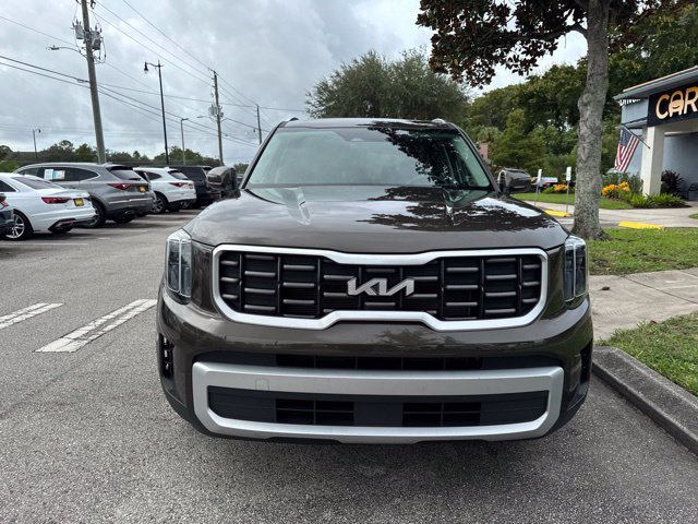 Used 2025 Kia Telluride S FWD image 3