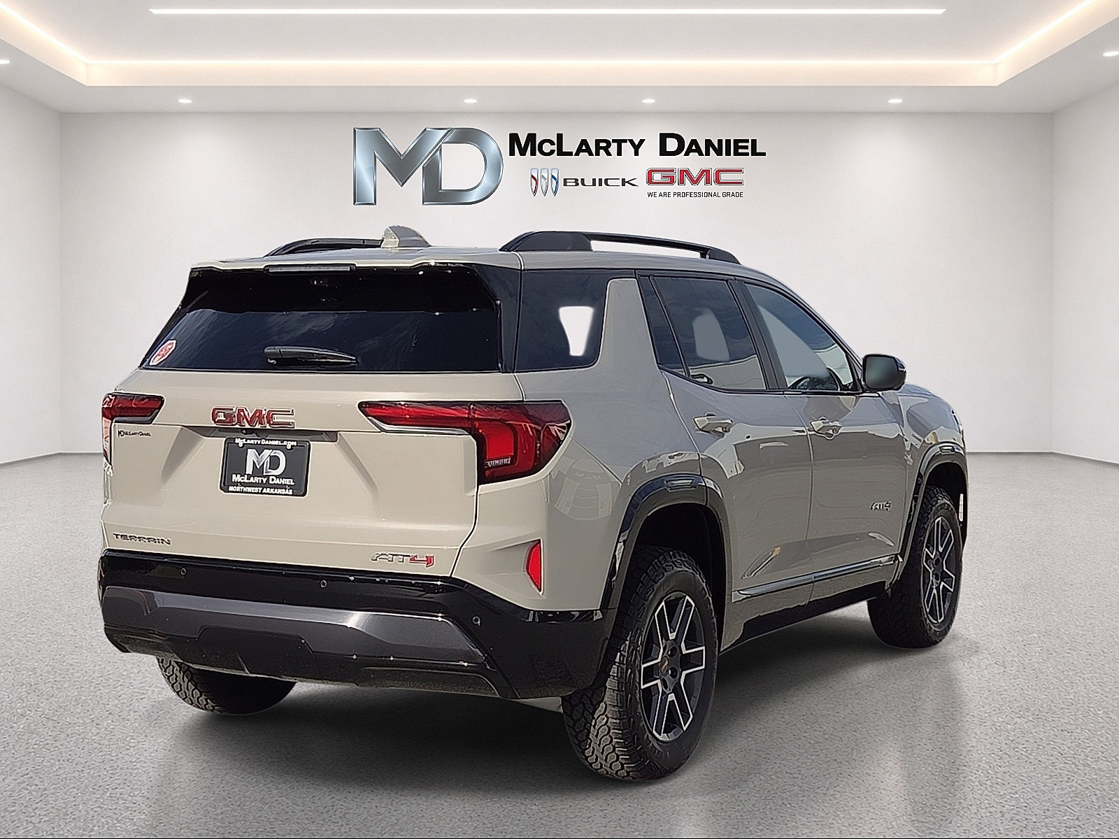 New 2027 GMC Terrain AT4 w/ Technology Package II AWD/4WD image 5