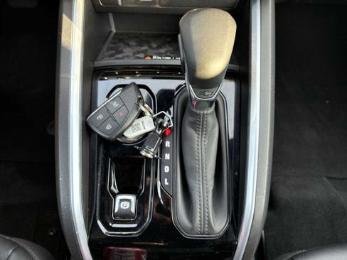 Used 2023 Chevrolet Colorado LT w/ LT Convenience Package III image 16