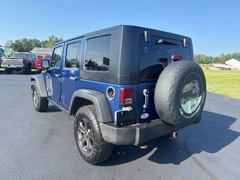 Used 2009 Jeep Wrangler Unlimited Rubicon w/ Dual Top Group AWD/4WD image 3