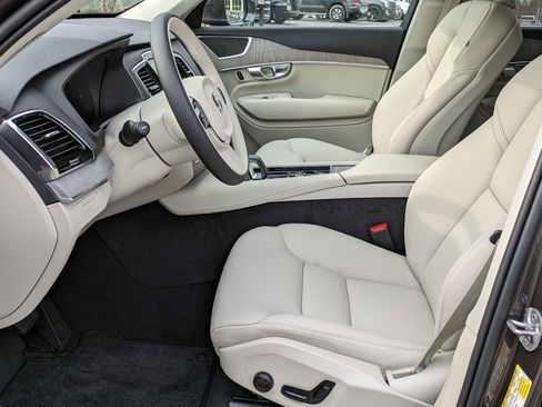 Certified 2024 Volvo XC90 T8 Plus AWD/4WD image 15