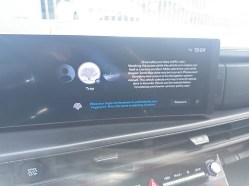 Used 2025 Hyundai Santa Fe Calligraphy image 11