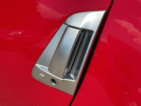 Used 2016 Nissan 370Z NISMO image 9