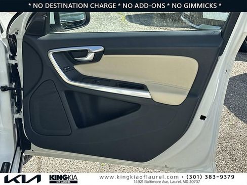 Used 2017 Volvo S60 T5 Dynamic w/ Vision Package FWD image 15